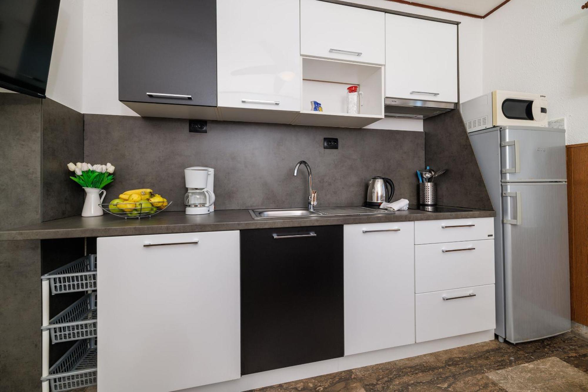 Apartment Petar Poljice Bagian luar foto